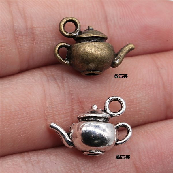【ハンドメイドパーツ】素材アンティーク風・メタルチャーム・デコ・ティーポット 【s206-gasa】