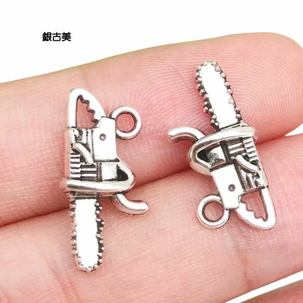 【ハンドメイドパーツ】素材アンティーク風・メタルチャーム・銀古美・電動ドリル【ac2008-sa】