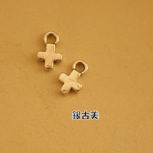 【サイズ】約 0.8cm x 0.6cm 【素　材】合金 【カラー】アンティーク風銀古美 【入り数】1個入