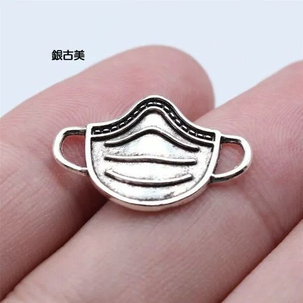 【ハンドメイドパーツ】素材アンティーク風・メタルチャーム・銀古美・マスク【f300】