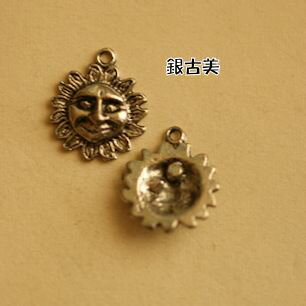 【USA製チャーム】アンティーク風・メタル・デコ・銀古美・太陽 (5個入)【US302-SA】