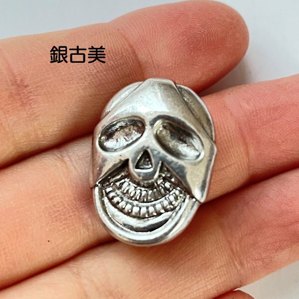 【ハンドメイドパーツ】素材アンティーク風・メタルチャーム・デコ・銀古美・スカル 【r620】