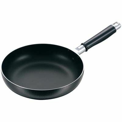 ブラックストーン フライパン 18cm KND-607204 軽量 18cm フッ素加工 耐久性 調理 料理 コンパクト 便利 グリル 滑り止め お手入れ簡単 使いやすい 省スペース 耐熱 シンプル ブラック