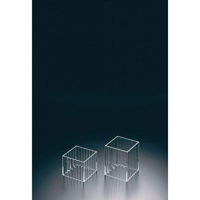 遠藤商事 アクリルラインストレートスクエアスタンド (クリア 120角 H100) 4905001389443 アクリル スタンド スクエア クリア ディスプレイ インテリア モダン デザイン コンパクト シンプル 空間演出 おしゃれ 視覚効果 飾り台 透明 H100 ブランド オフィス ショーケース