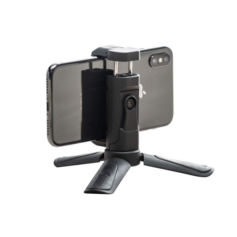 サンワダイレクト スマホ 三脚 軽量 80g iPhone14シリーズ対応 スマホスタンド 360°回転 カメラ/三脚 取付対応 200-DGCAM018旅行先などでも携帯しやすいコンパクトなスマートフォン用三脚です。写真撮影や自撮り棒、スタンドとしても使用可能です。5.6～8.5cmまでの機器を固定でき、厚さは約1.5cmまで対応します。固定部はゴム素材でしっかりと機器を挟み込み可能です。360度回転するホルダーで、縦横自由に変更可能です。ホルダーを外せば一般的なカメラも設置できます。（1/4インチネジ）期間：初期不良のみこの商品はの倉庫からの発送になります　発送とお届けの時期に関しましてはの配送サービスに準拠いたします。