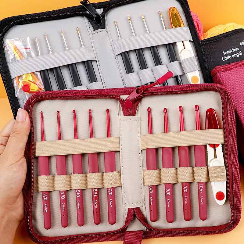 手芸用かぎ針セット DIY編み物ツール 軟柄 赤色 黒色 カラー スリッパ/靴下/マフラー 手編み 毛糸針 レ..