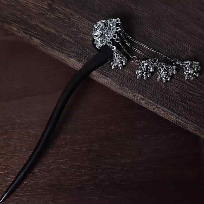 ヘアアクセサリー レディース ヘアピン 古風 髪飾り タッセル 簪 鈴付き 中華風 チャイナスタイル 合金製 結婚式 誕生日 記念日 お祝い ギフト