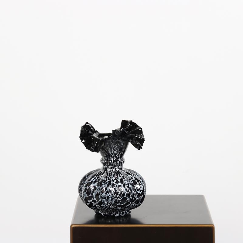 花瓶 ガラス製 モノトーン 白黒 牛柄 ヴィンテージ風 インテリア雑貨 手作り風 高級感 リビング ダイニング ベッドルーム