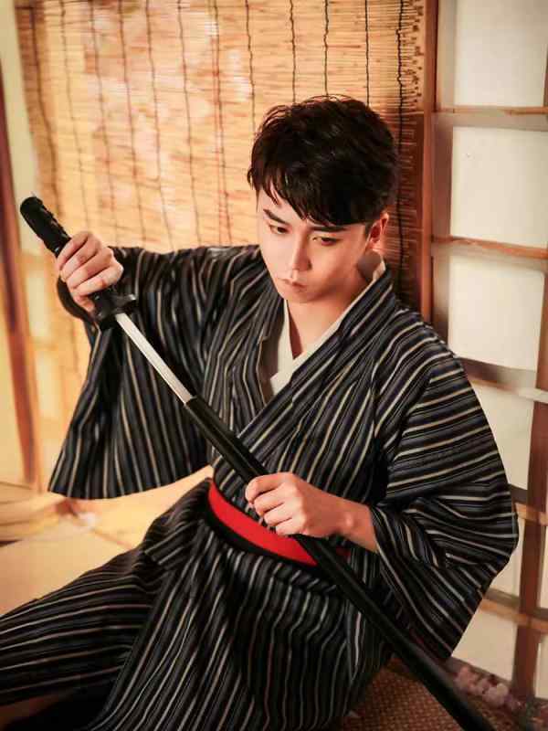 和服 男性用 ポリエステル グレー 日本 和装 正装 浴衣 快適 普段使い コスプレ 撮影用