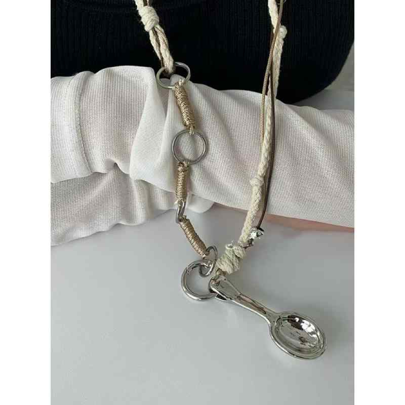 ネックレス レディース ヴィンテージ風 編み込み スプーン ペンダント チョーカー ユニーク 高級感 セ..