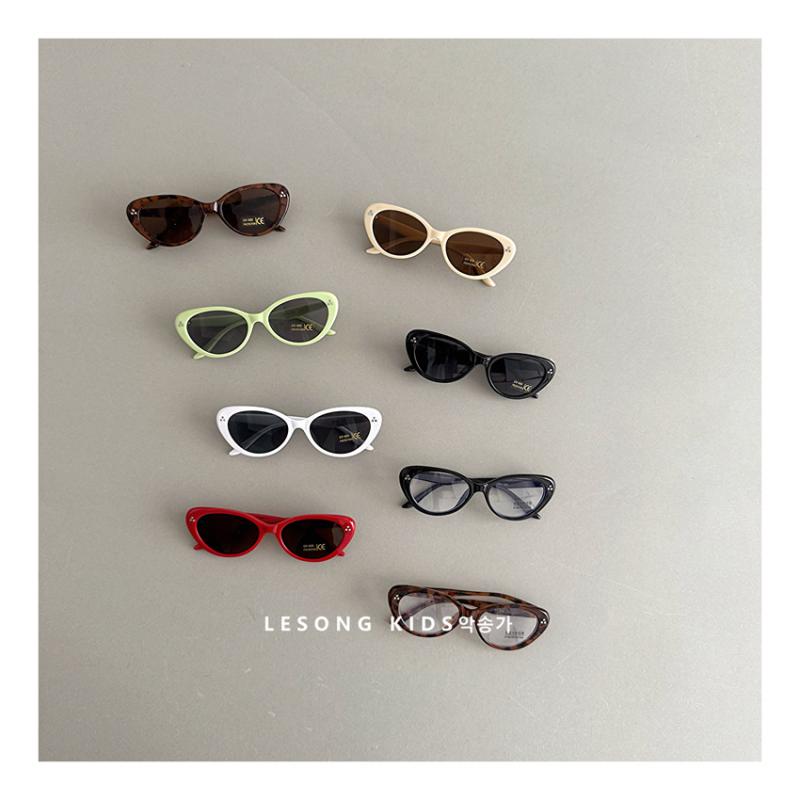 サングラス キッズ ファッション かわいい 猫目 日焼け止め 紫外線対策 旅行 パーティー ベージュ 黒 ..