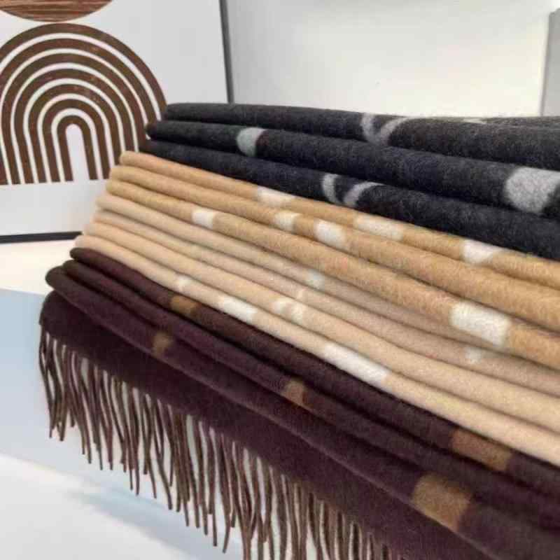 マフラー レディース 高級感 秋冬 ウール カシミヤ ショール ストール ひざ掛け 肩掛け 幾何学模様 あったか 暖かい 防寒 黒 グレー ブラウン ワインレッド