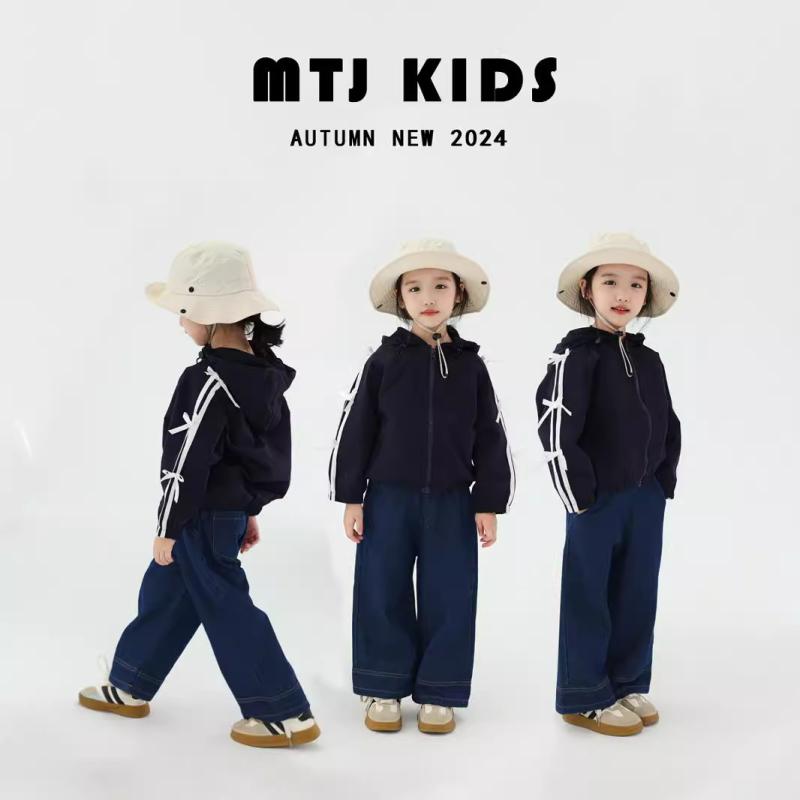 子供服 ジャケット 女の子 アウター ジップアップ ブルゾン ジャンパー 上着 羽織もの 襟付き ポリエス..