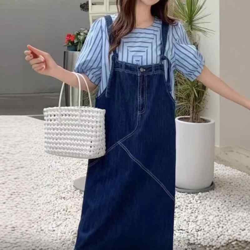 ワンピース レディース 韓国風 デニム サロペットスカート セットアップ ミモレ丈 半袖 Tシャツ ストライプ 切り替え ゆったり 普段使い リゾート 綿70%...