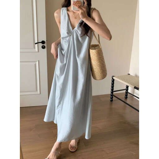 ワンピース レディース Vネック ノースリーブ チュニック Aライン フレア ミモレ丈 リネン 麻 綿 コットン ゆったり 体型カバー ふんわり 文芸風 グレー ブラック ベージュ ワンピース レディース Vネック ノースリーブ チュニック Aライン フレア ミモレ丈 リネン 麻 綿 コットン ゆったり 体型カバー ふんわり 文芸風 グレー ブラック ベージュ