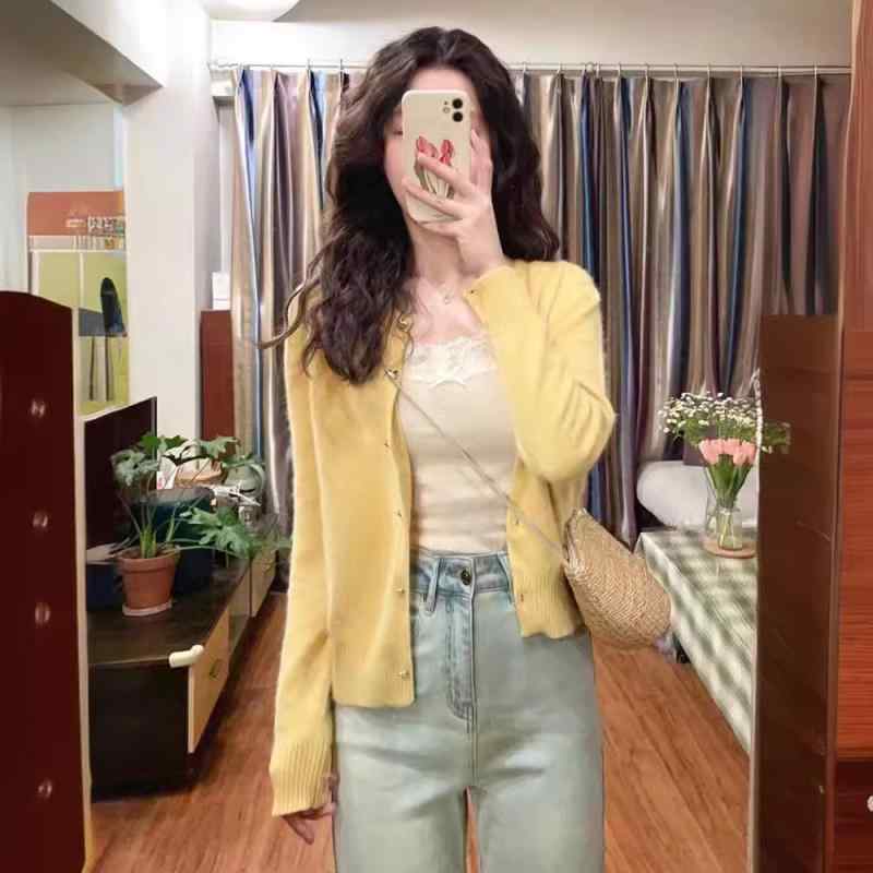 カーディガン レディース 春 ラウンドネック ニットカーディガン 柔らかい 甘め かわいい 着痩せ ショート丈 黄色(4)