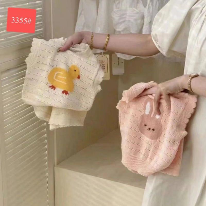 キッズ 女の子 夏服 上下セット カートゥーンプリント ノースリーブ トップス ショートパンツ 綿 かわ..