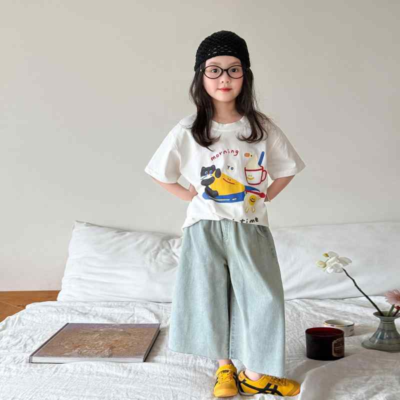 子供服 ガールズ 春夏 セットアップ 半袖 Tシャツ デニムパンツ 上下セット 薄手 A類 綿 カートゥーン..