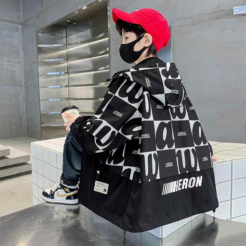 子供用ジャケット 春秋 男の子 アウター 中大童 撥水 防風 フード付き ジャンパー キッズ ボーイズ カジュアル スポーティ 普段着 通学着 ポリエステル ブラック ベージュ 120cm 130cm 140cm 150cm 160cm 170cm