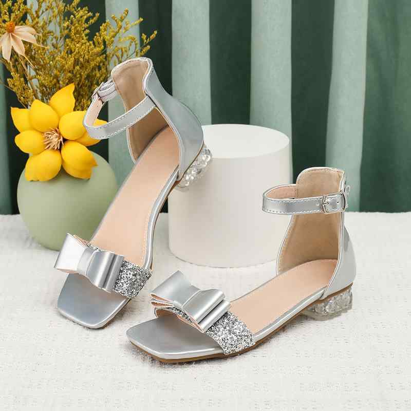 靴 キッズ 女の子 子供靴 フォーマルシューズ シルバー ラメ ハイヒール サンダル リボン 発表会 結婚..