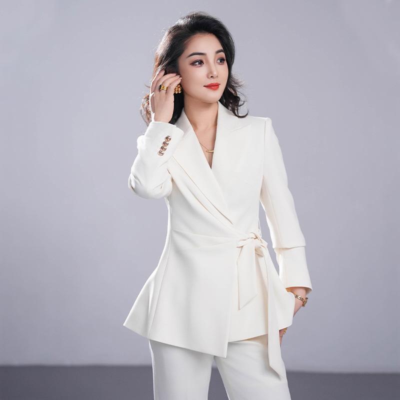 スーツ レディース ビジネス フォーマル セットアップ オフィス 通勤 ジャケット ズボン 長袖 ポリエステル 無地 白 ホワイト ピンク系 茶 ブラウン