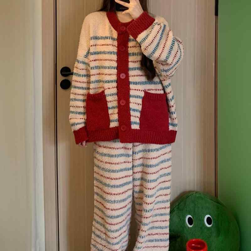 パジャマ レディース 大きいサイズ 長袖 上下セット 冬用 厚手 フリース 暖かい ルームウェア 部屋着 寝巻き かわいい ポリエステル 赤色 ストライプ ゆったり