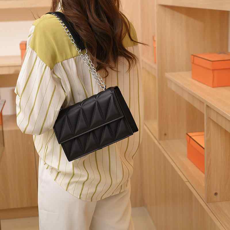 ショルダーバッグ レディース ミニ 韓国風 シンプル チェーンバッグ キルティング 斜めがけ 白 黒 茶色 カーキ ピンク PUレザー 春夏 デイリー