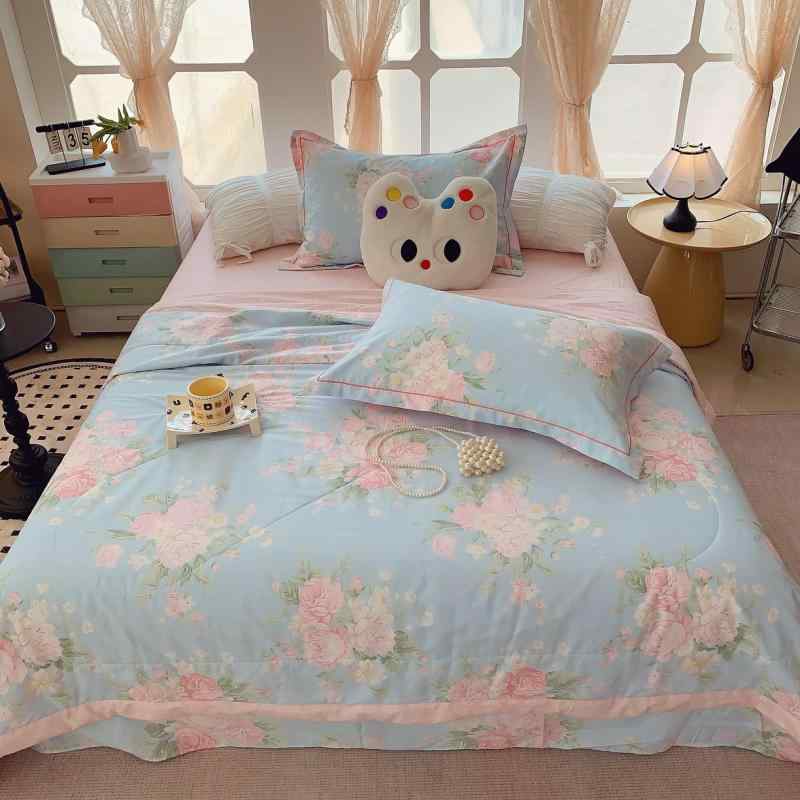 寝具 夏用4点セット 夏用掛け布団 綿100% ベッドシーツ 枕カバー 洗濯可能 薄手 格子柄 イチゴ柄 花柄 かわいい INSスタイル