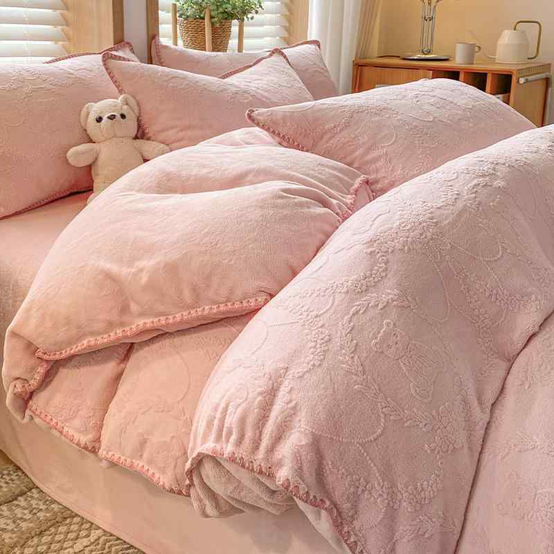 ベビー・キッズ 寝具カバーセット ミルク ベルベット 四点セット あったか 厚手 ベッドシーツ 花柄 ベッド用品 やわらか かわいい 小花..