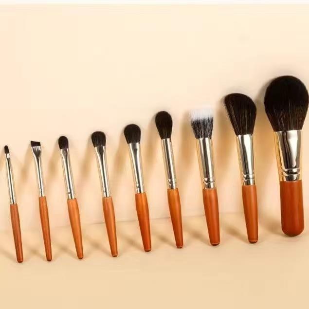 メイクブラシ レディース 9本セット 携帯用 短柄 アイシャドウブラシ コンシーラーブラシ 初心者 лицев..