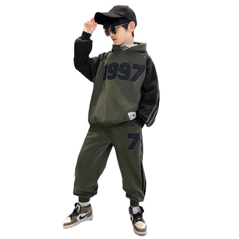 子供用ジャージ 上下セット 男の子 裏起毛 厚手 冬 中 పెద్దサイズ 暖か スポーツウェア 2点セット 120 130 140 150 160サイズ 普段着 部屋着 秋冬 军绿 グレー ブラウン 紺色