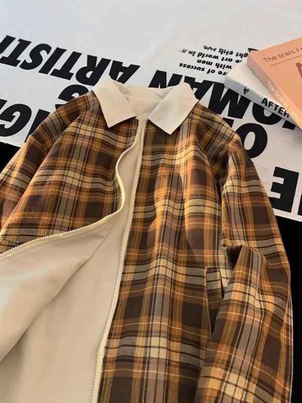 ・カテゴリ: ジャケット・スタイル: スポーツ・対象年齢: 18-24歳、成人・ネックライン: 立ち襟・フィット: ルーズ・前立て: ジッパー・フード: なし・厚さ: 厚手・パターン: 無地・素材: 綿混紡・主な素材: ポリエステル繊維 (ポリエステル)・主な素材の含有量: 90-95%・裏地: ポリエステル繊維 (ポリエステル) 100%・適用シーン: 旅行・ディテール: 金属装飾・裾: ストレート・加工: アイロン不要・着丈: レギュラー・ポケット: サイドシームポケット・着方: 羽織り・袖丈: 長袖・カラー: 画像色 (リバーシブル)・サイズ: M, L, XL, 2XL, 3XL・袖のタイプ: レギュラー・対象: 男性・機能: 防風