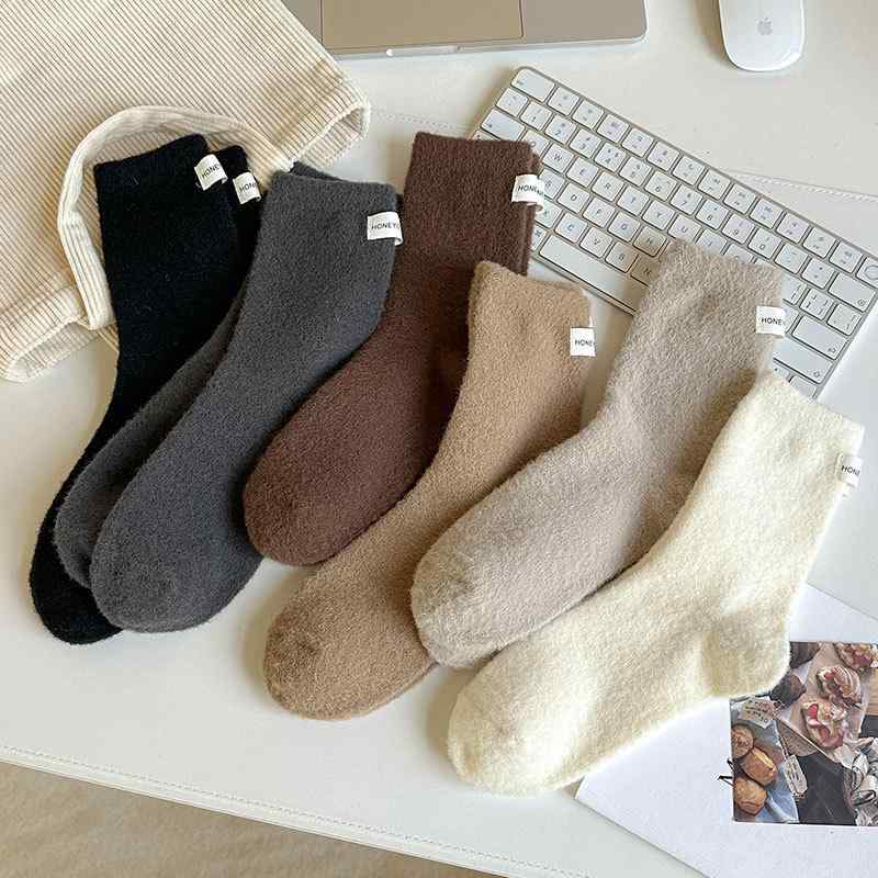 靴下 レディース 厚手 防寒 中筒 靴下 ルームソックス ケーブル編み ソックス 秋冬 無地 ホワイト ブラ..