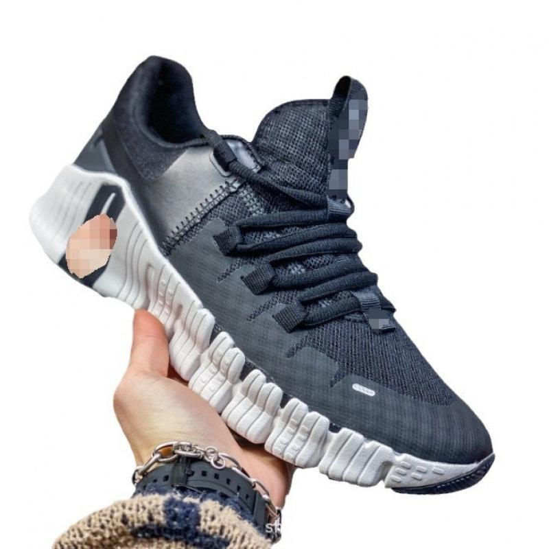 スニーカー メンズ レディース 兼用 スポーツシューズ トレーニングシューズ 超軽量 ランニングシューズ 運動靴 ローカット 普段使い 耐摩耗 滑り止め 黒 白