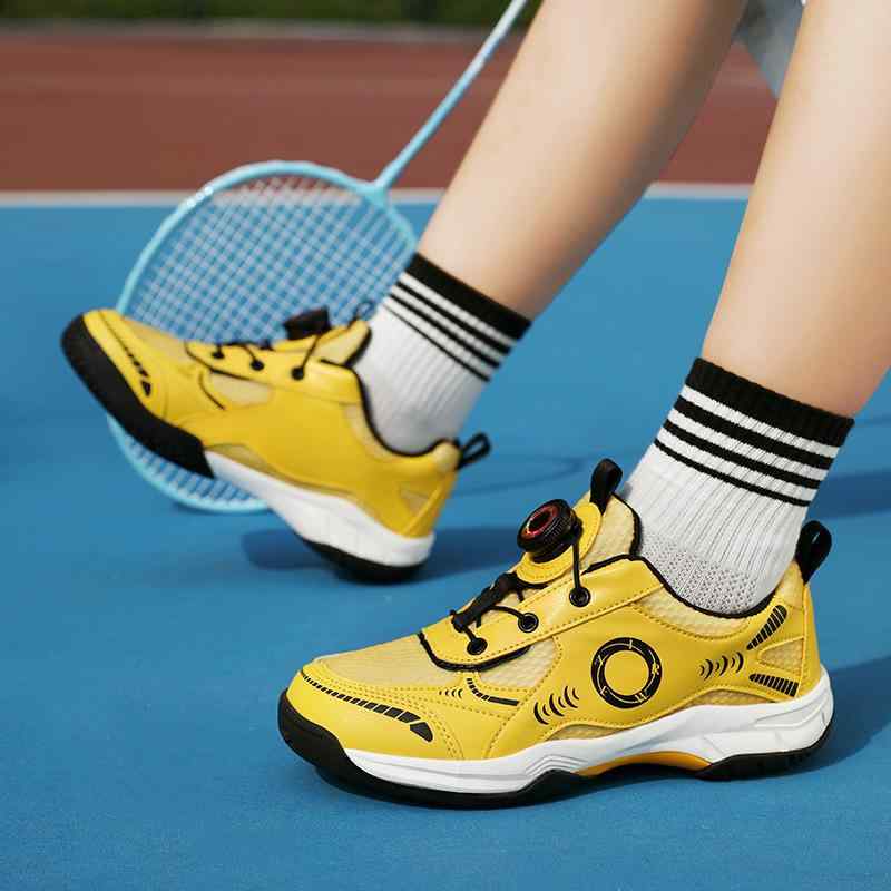 シューズ キッズ 子供用 羽毛球シューズ 運動靴 スポーツシューズ スニーカー 紐靴 通気性 滑り止め 衝..