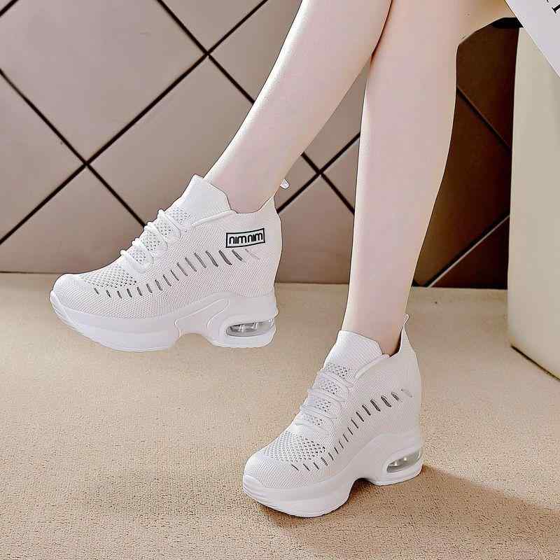 スニーカー レディース 厚底スニーカー スポーツシューズ メッシュ 通気性 坡跟 インヒール 黒 白 防水..