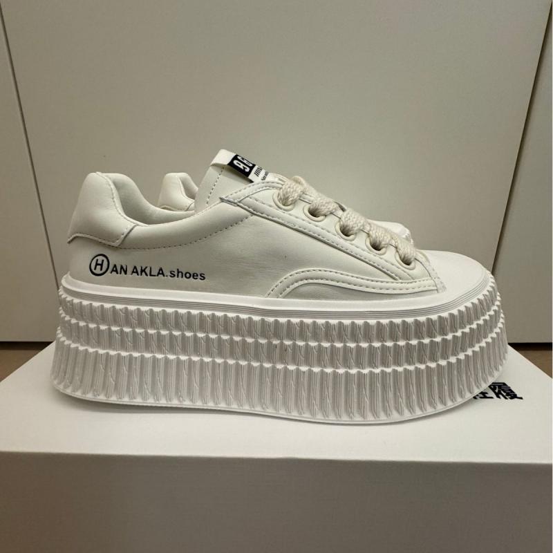 スニーカー レディース 厚底 本革 レザースニーカー 白スニーカー カジュアルシューズ 美脚効果 歩きや..