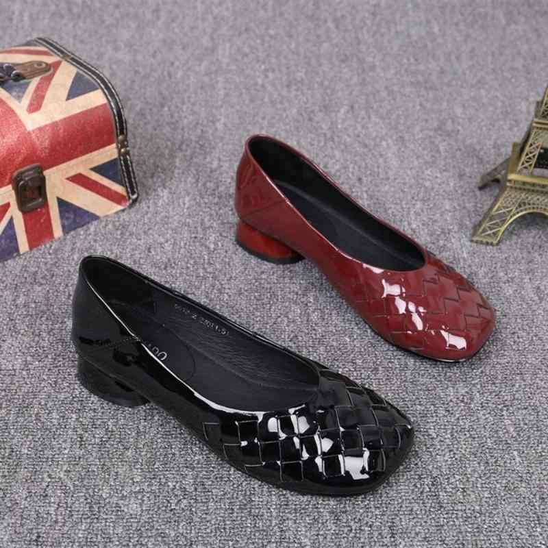 パンプス レディース 太ヒール ローヒール スクエアトゥ 超繊PUレザー 標準サイズ 婦人靴 秋冬 黒 ワイ..