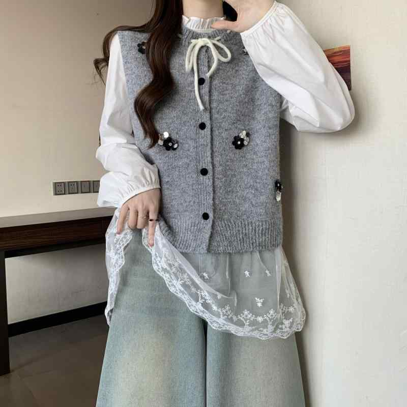 ニットベスト レディース 重ね着風 トップス 刺繍 蝶々 ラウンドネック ゆったり 羊毛 アルパカ混 ミルクホワイト グレー ワインレッド