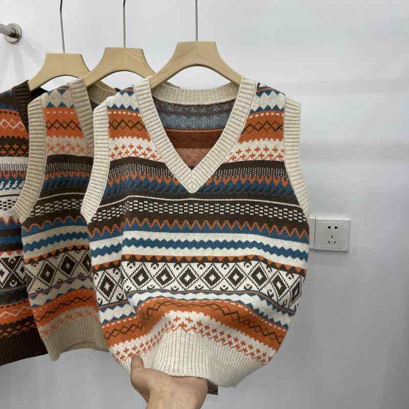 ニットベスト レディース 秋冬 配色ボーダー柄 おしゃれ レイヤード 重ね着風 ハイネック セーター ベ..