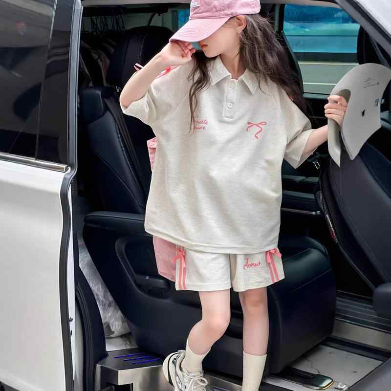 ・商品カテゴリ: 子供用セットアップ・対象: ガールズ・スタイル: カジュアル・セット内容: トップス、パンツ・袖丈: 半袖・パンツ丈: 長ズボン・厚さ: 薄手・柄: 無地・素材: 綿・素材構成: 綿95%・対象年齢: 8歳以上・色: ピンク、グリーン・対応身長: 120cm、130cm、140cm、150cm、160cm、170cm・その他: 被り