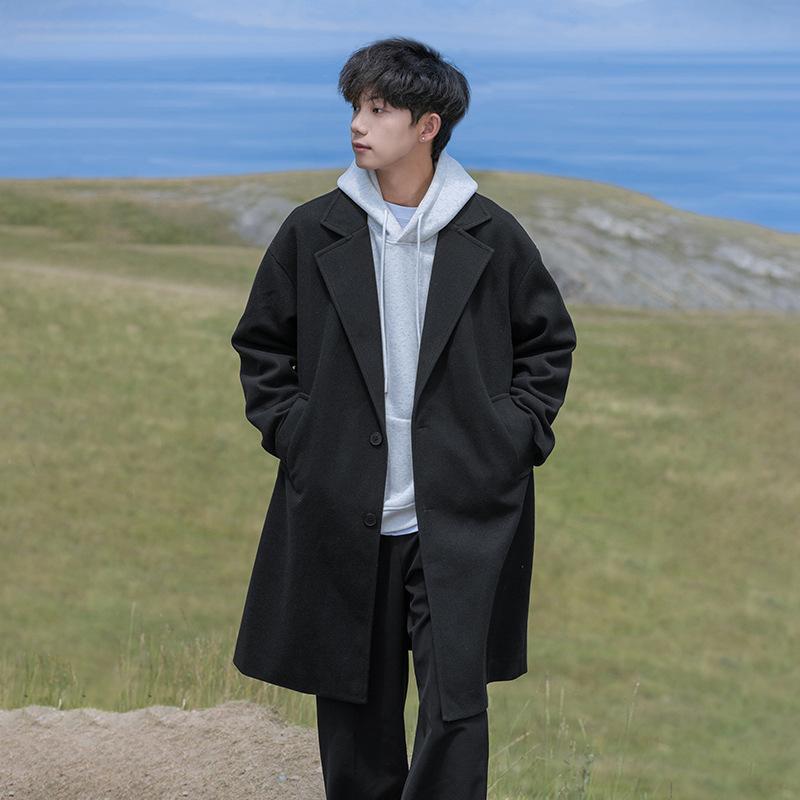 ・スタイル: 港風・シルエット: ゆったり・厚さ: 普通・前立て: シングルブレスト・ベルト: 無し・対象年齢: 18-24歳・主な素材: ポリエステル繊維・素材構成: ポリエステル100%・裏地: ポリエステル繊維・対象: 青年・シーン: カジュアル・ネックライン: ピークドラペル・柄: 無地・製法: 無し・ポケット: サイドシームポケット・裾: ストレート・種類: コート・カラー: ブラック、グレー・サイズ: M、L、XL、XXL