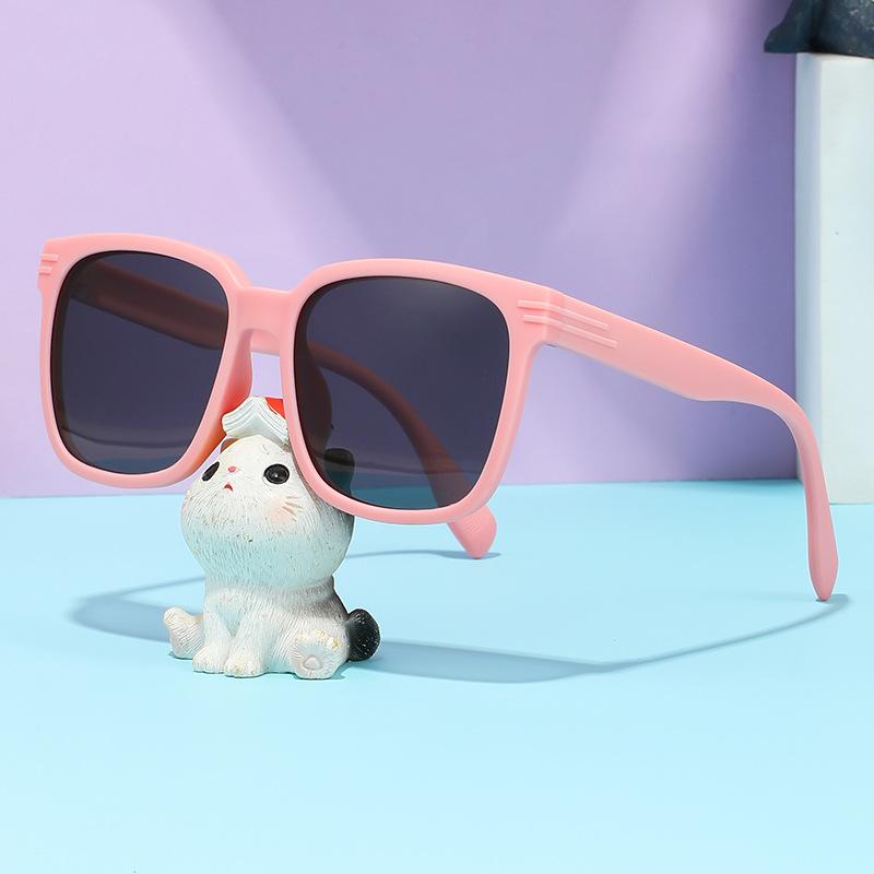 サングラス キッズ 子供用 UVカット 超軽量 ファッション かわいい 紫外線対策 遮光 日焼け止め ブルー ピンク グレー ブラック グリーン ホワイト 春夏(4)