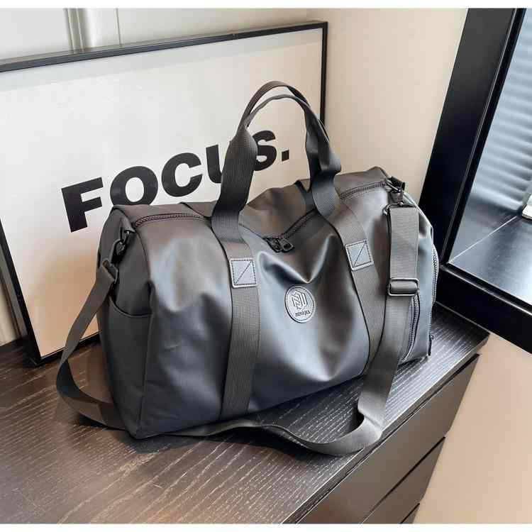 旅行用バッグ レディース 乾湿分離 シューズ収納 スポーツジム 20-35L 大容量 普段使い 耐摩耗性 ポリ..