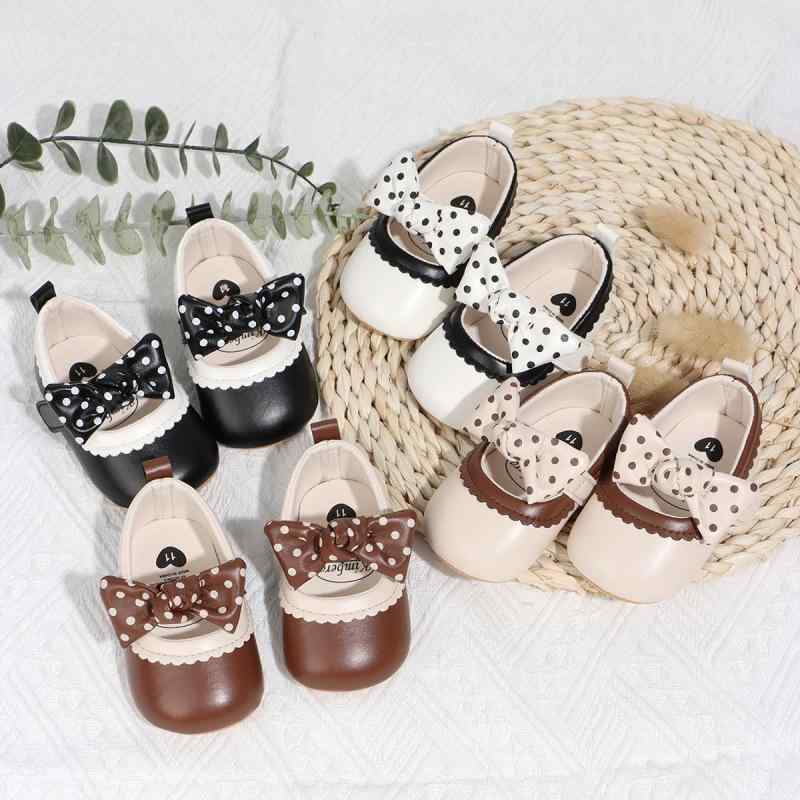 ベビー シューズ 女の子 春秋 プリンセス風 幼児 靴 やわらかい 赤ちゃん ファースト シューズ 歩行練..