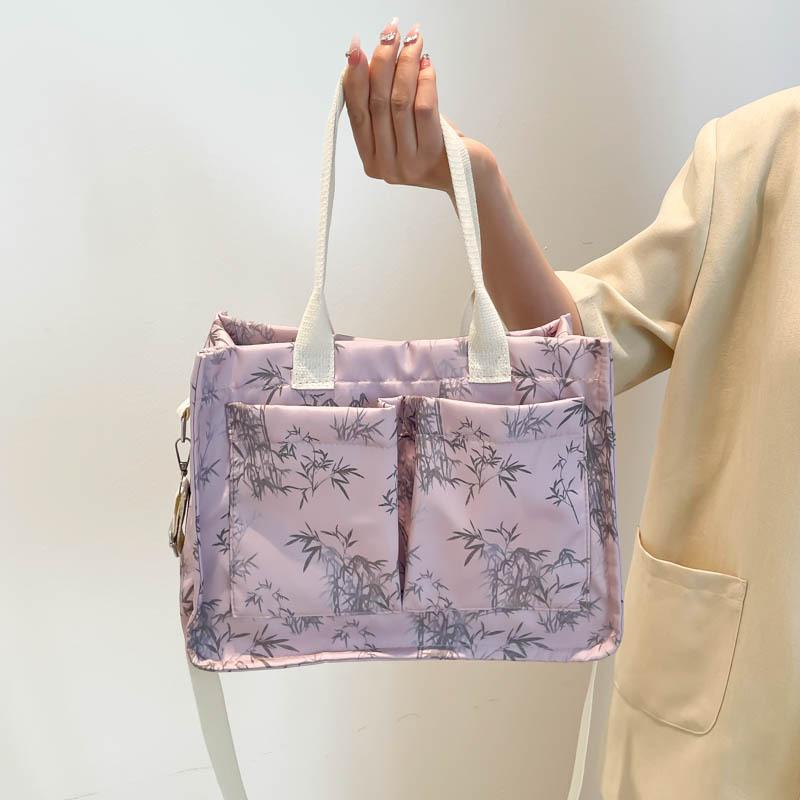 トートバッグ レディース 大学生 通勤 カジュアル 普段使い 大容量 布製 鞄 斜め掛け 肩掛け ピンク ブ..