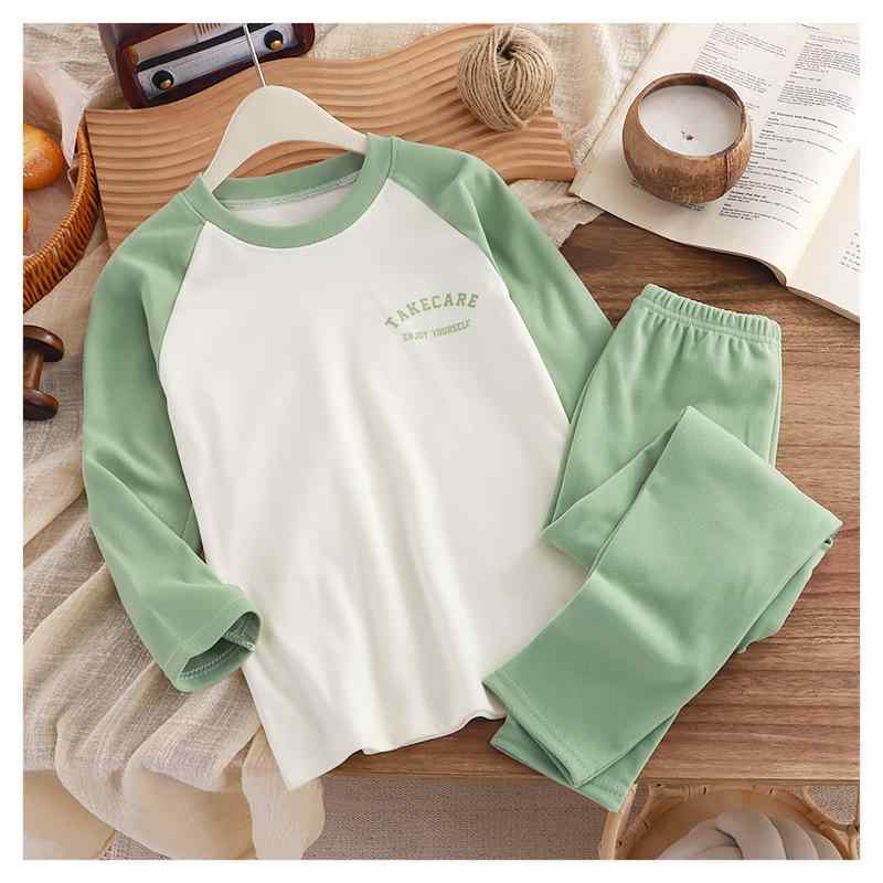 子供用パジャマ 秋冬 あったか 徳绒 長袖インナー 上下セット 男の子 女の子 ルームウェア 部屋着 8歳以上 140cm以上 ピンク グリーン グレー パープル 聚酯纤维