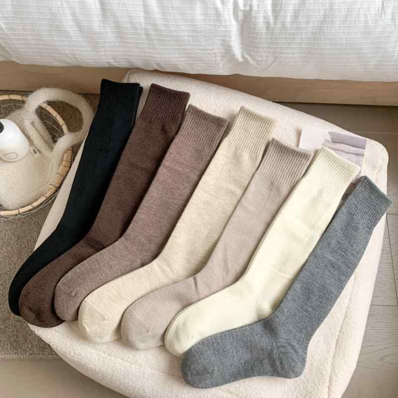 靴下 レディース 秋冬 高筒 羊毛混 ミドル丈 リブ 厚手 あったか レトロ ソックス 黒 白 ベージュ グレ..