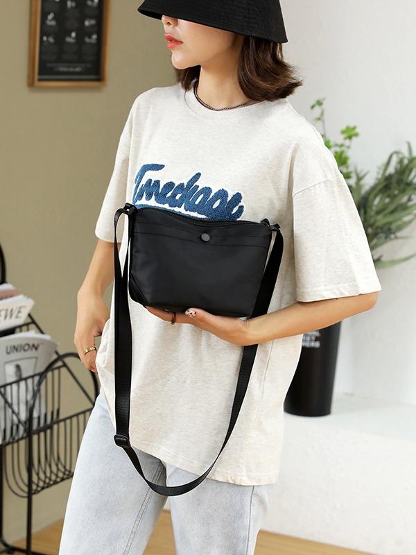 ショルダーバッグ 男性用 女性用 兼用 スポーツ ナイロン 耐摩耗 墨緑 オレンジ 黄色 黒色 紫色 米白 ..