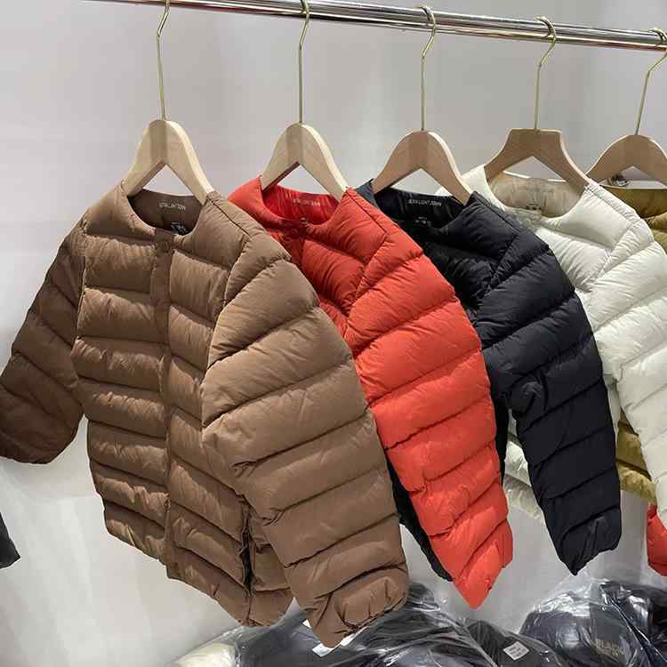 子供用ダウンインナー 男女兼用 薄手 ショート丈 無地 8歳以上 秋冬 白ダックダウン 90 ％ 詰め物 ナイロン 親子コーデ 可能 米白 ブラック カーキ色 オレンジ レッド 90cm 100cm 110cm 120cm 130cm 140cm 150